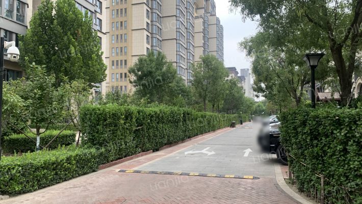 贝肯山斯茹园外景图