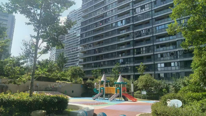 湖山云台苑外景图