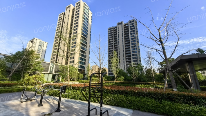 璀璨澜宸府外景图