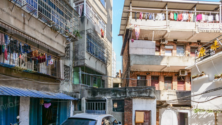 新建区百商2栋外景图