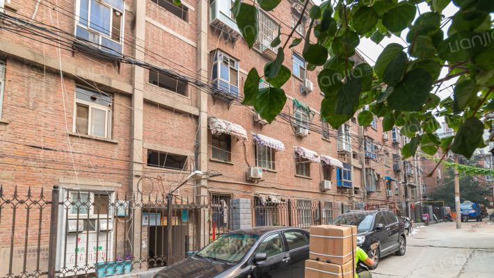 岗杜街255号院外景图