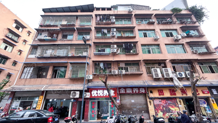 皮鞋城二路61号附5号外景图