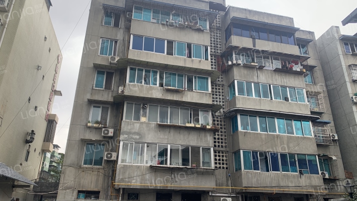 西北市街77号外景图