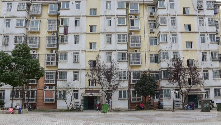 天然轩小区外景图