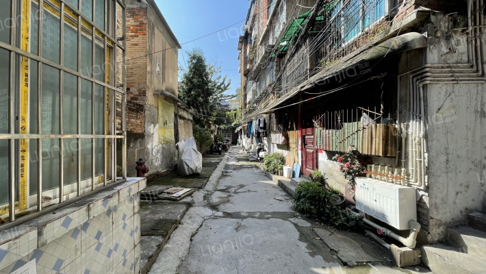 青云路225号外景图