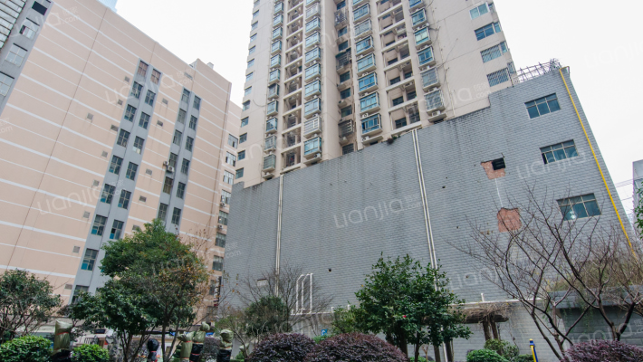 王府井商住楼外景图