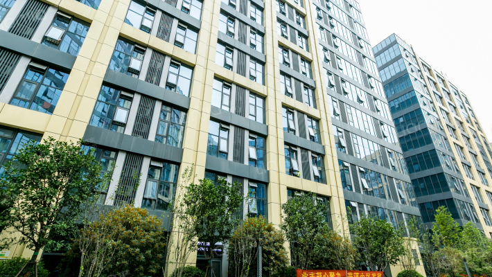 东亚新干线外景图