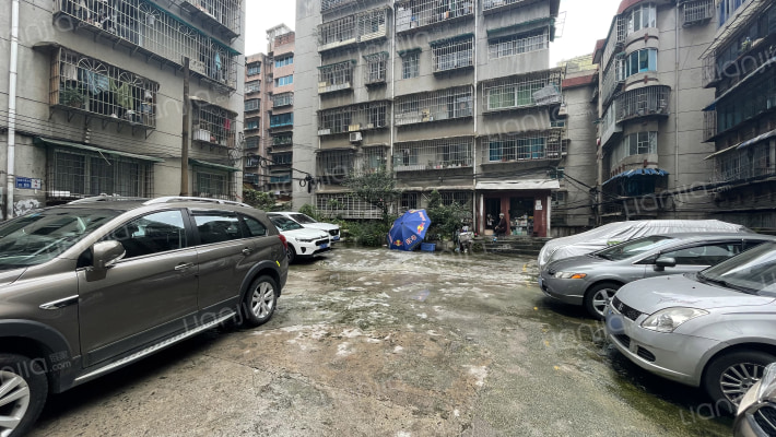 花溪大道北段92号外景图