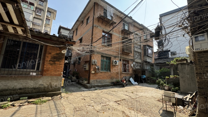 茶厂宿舍外景图