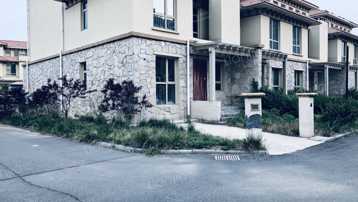 香江健康小镇丁香湾外景图