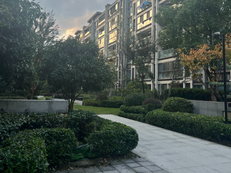 合景映月台小区实景 2