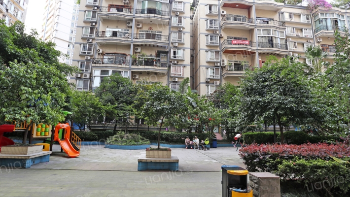 龙景花园外景图