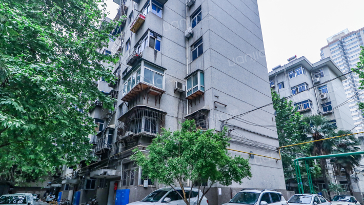 3513生活区西院外景图