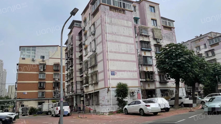 万隆桃香园外景图