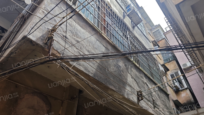 解放大街11号外景图