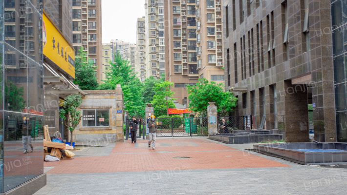 地华梅溪湖畔外景图