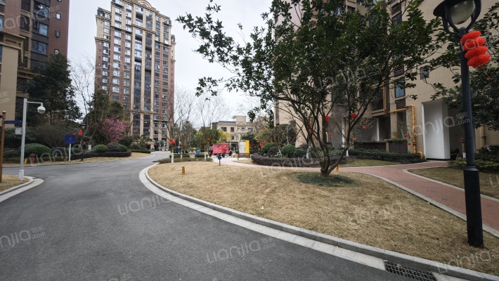 鹭湖宫10区外景图