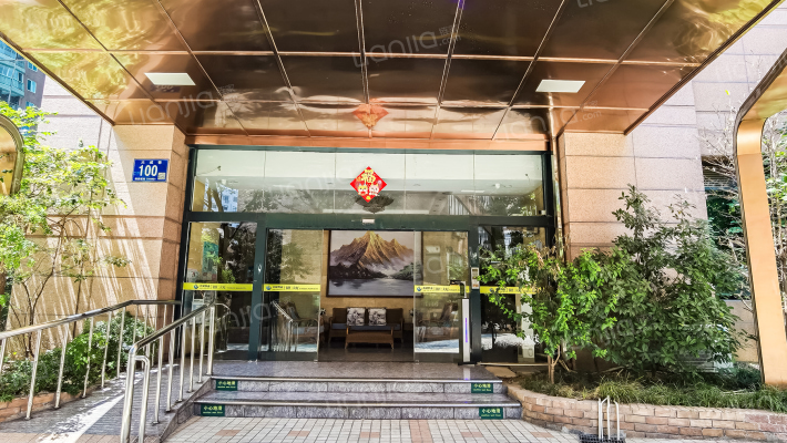 银仁大厦外景图