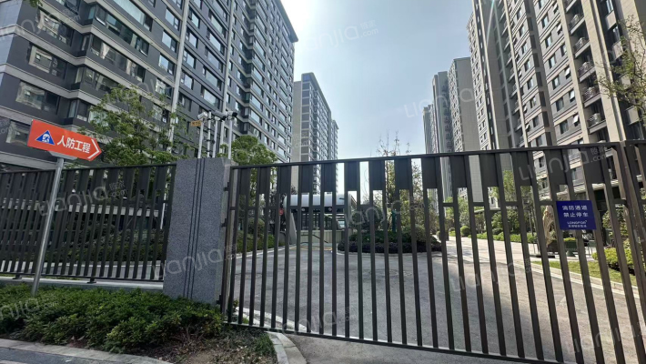 龙湖央颂外景图