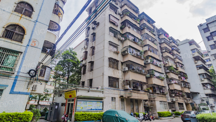 TCL花边岭小区外景图