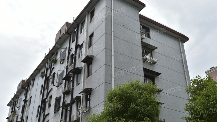 金汇花园三街坊先锋公寓外景图