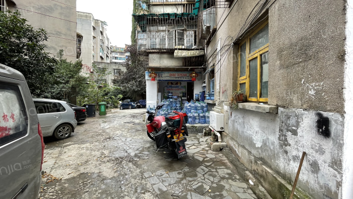 香狮路185号外景图