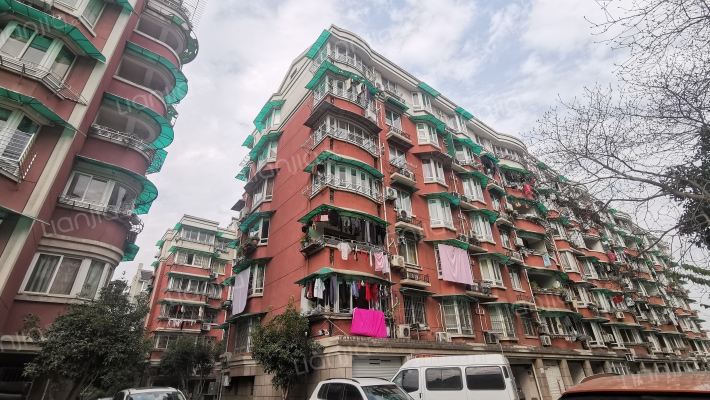 金汇公寓外景图