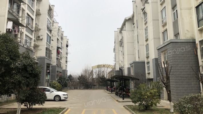 灵顺小区外景图