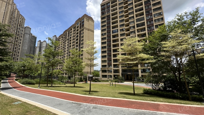 五矿哈施塔特外景图