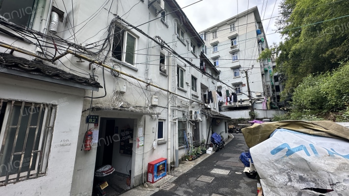 万松岭路82号外景图