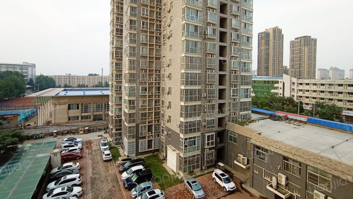 东工都市家苑北院商住楼外景图