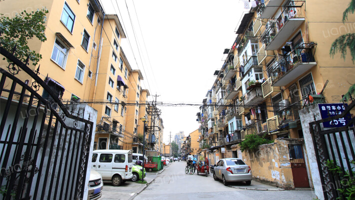 自行车小区外景图