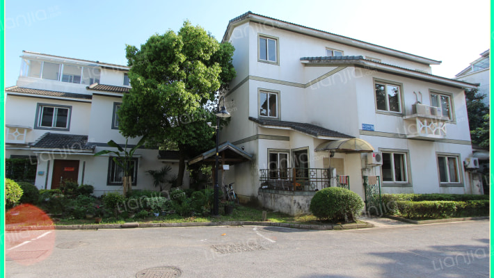 网师花苑外景图