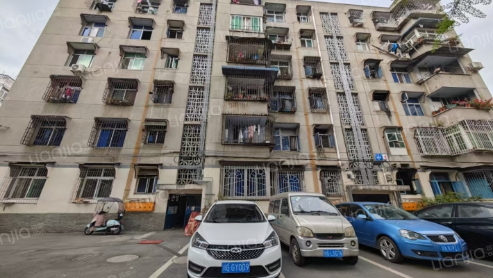 老西街66号院外景图