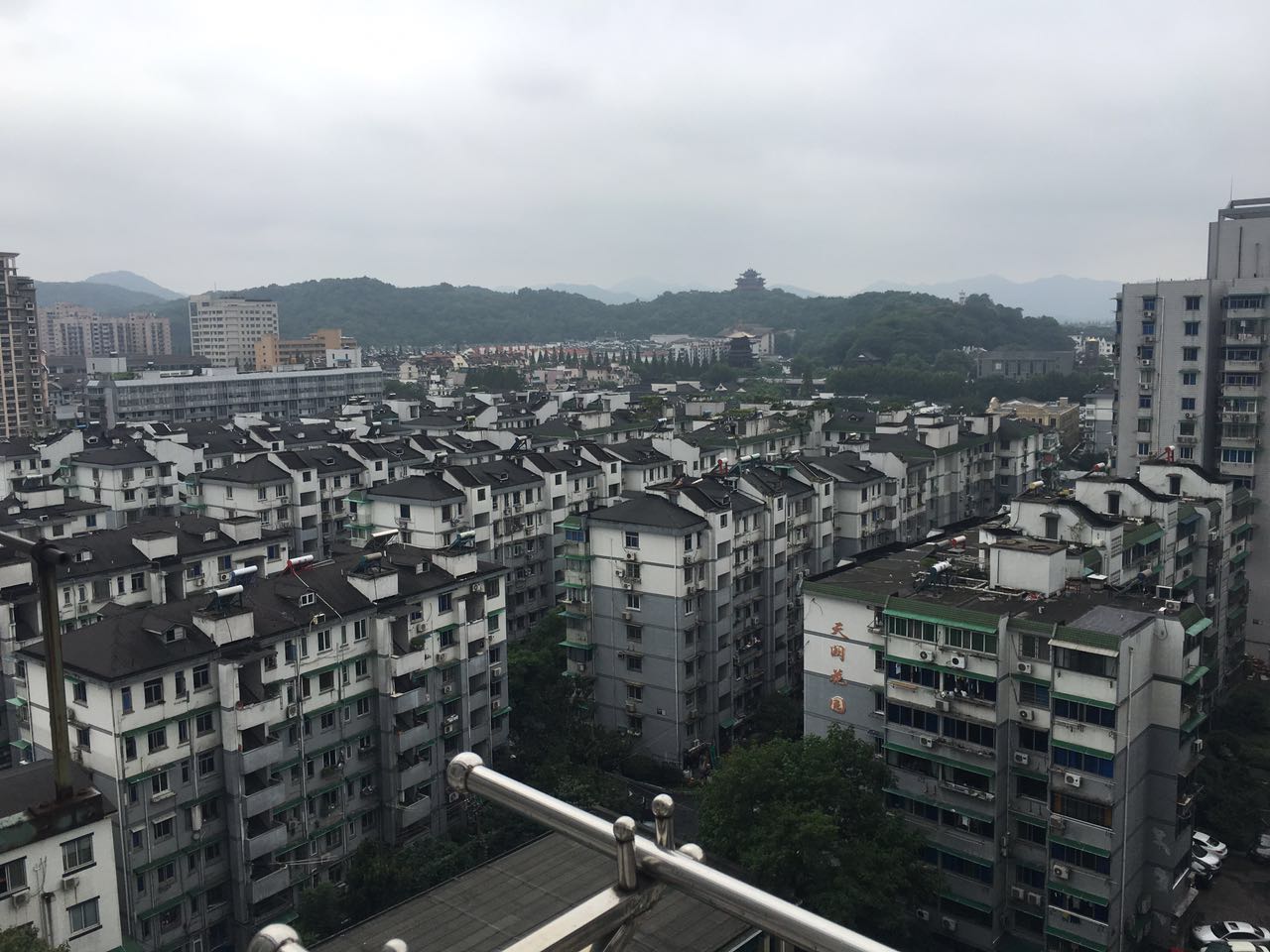 Jianguo Nanlu compound photo 18