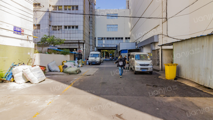 南京杭州环北服装批发市场外景图