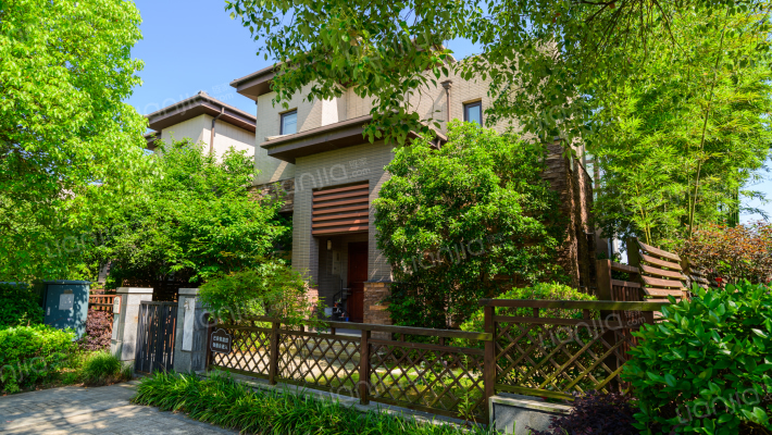 茅山半岛原滩外景图