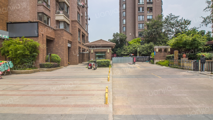 晴园东区外景图