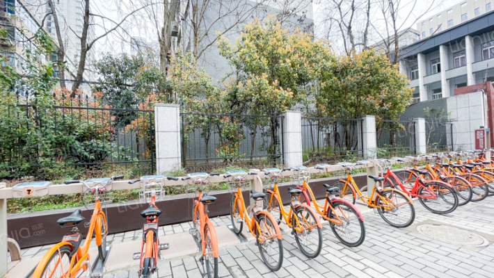 西安市食品药品检验所家属院外景图