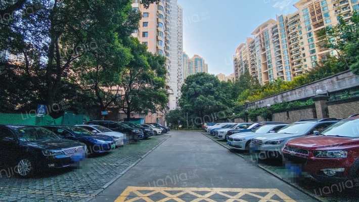 紫光大厦外景图