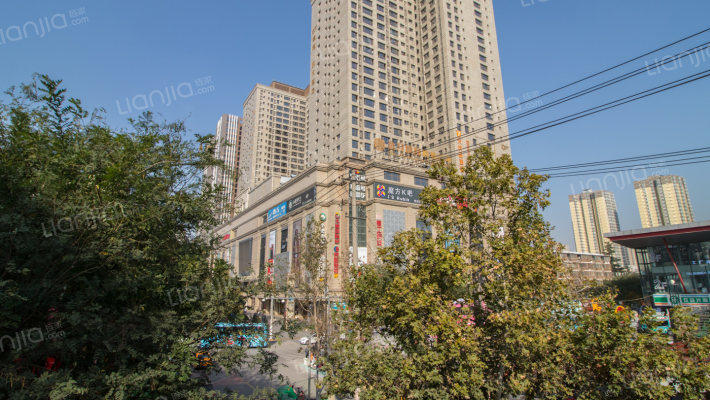 金莎国际购物广场外景图