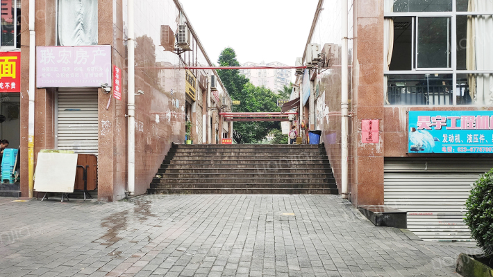 理想大厦外景图