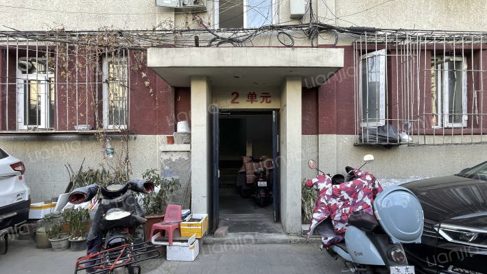 邮局家属楼外景图