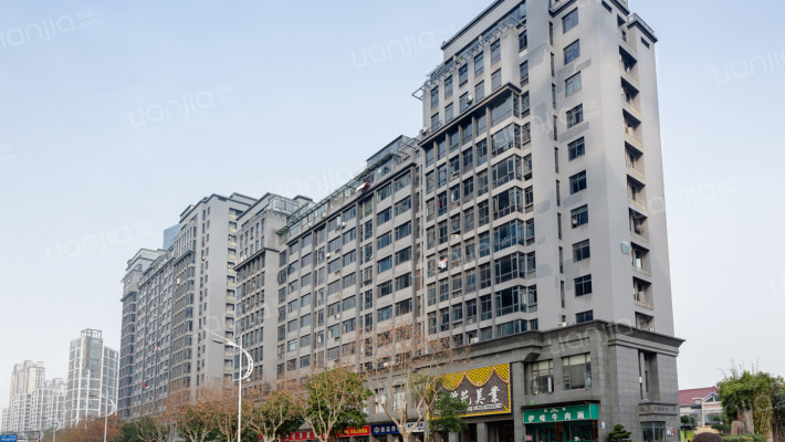 江南明城外景图