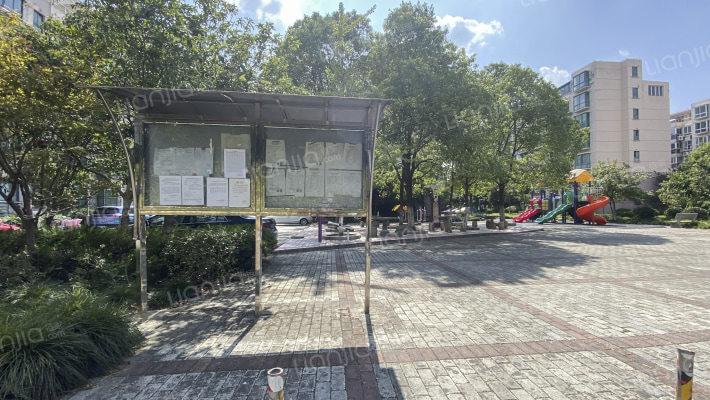 小富人家外景图