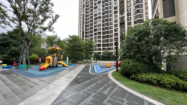 龙湖盛天天钜香缇郡三区外景图