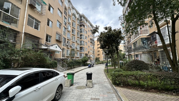 城市山水公园外景图