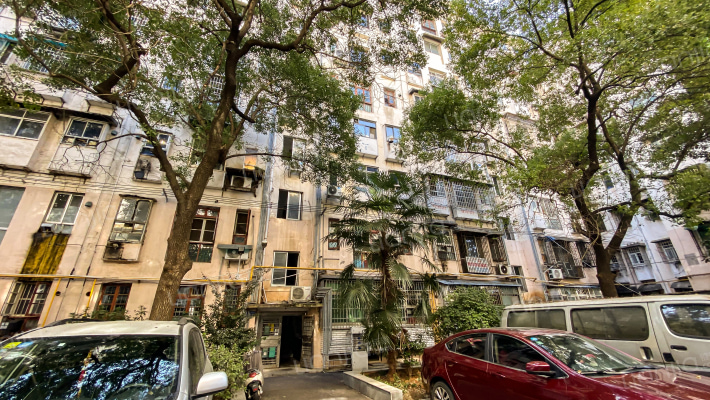 湘绣研究所宿舍北院外景图