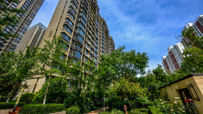 万科麓城外景图