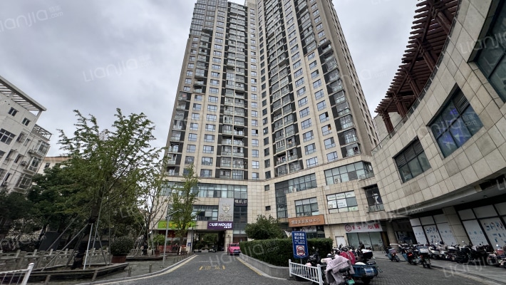 华旭领寓外景图